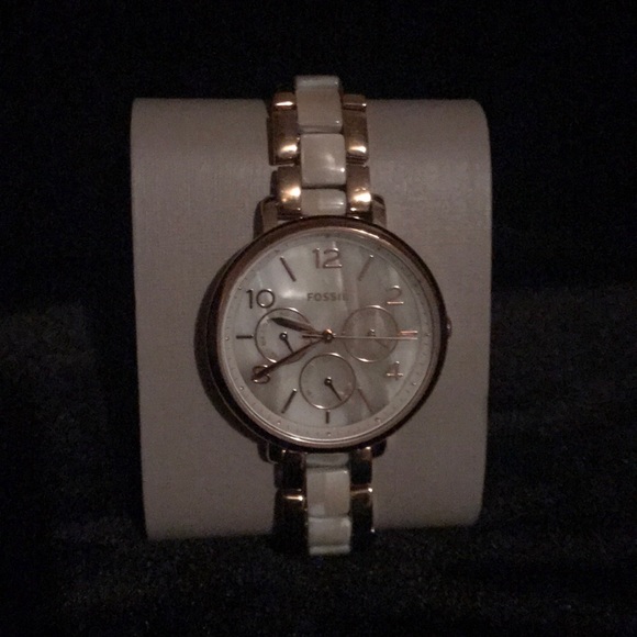 Watch - Picture 4 of 6